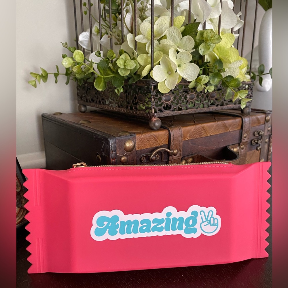 Cute hot pink zippered pouch